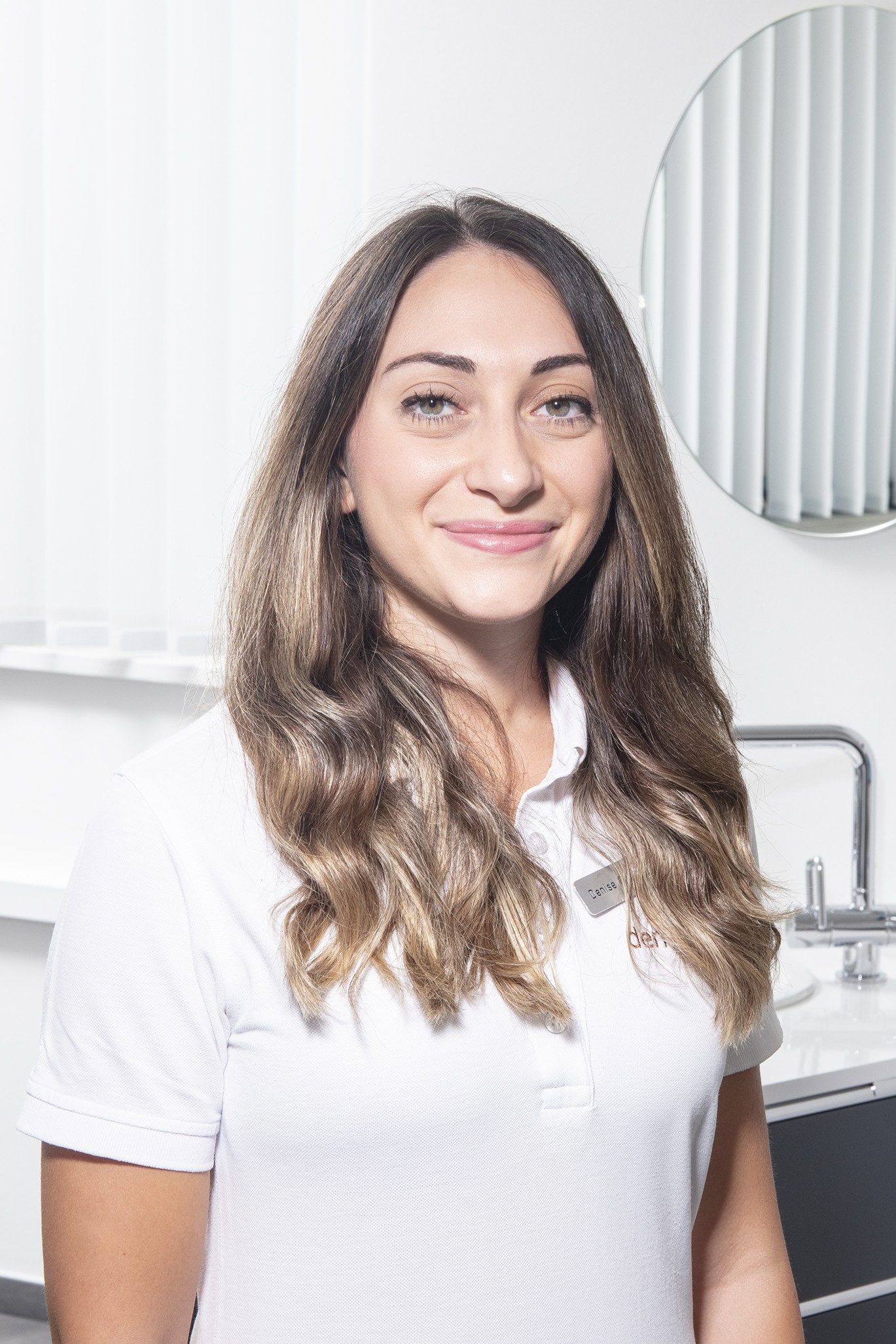 Giardina Denise 01 | Dermatologie am Rhein